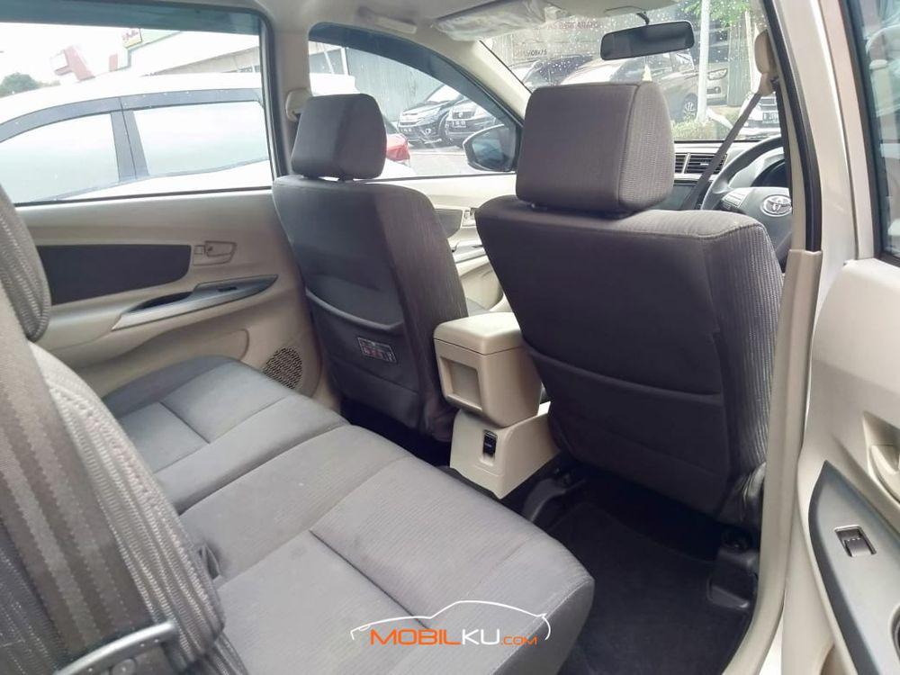 Mobil Toyota Avanza 2019