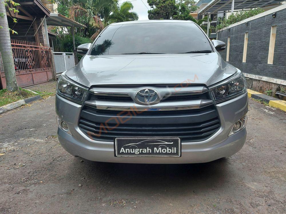 Mobil Toyota Kijang Innova 2017