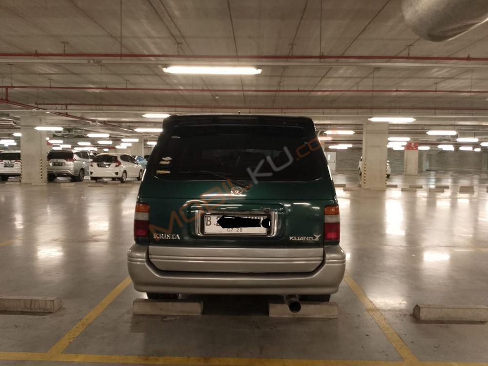 Mobil Toyota Kijang 1997