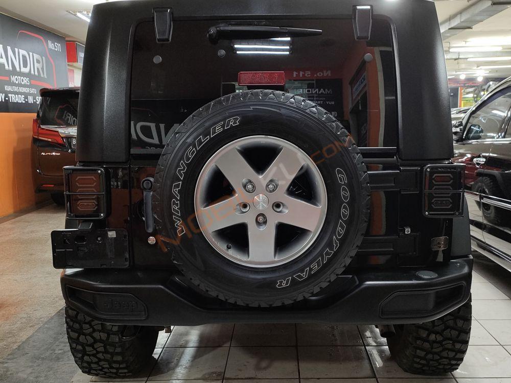 Mobil Jeep Wrangler 2010