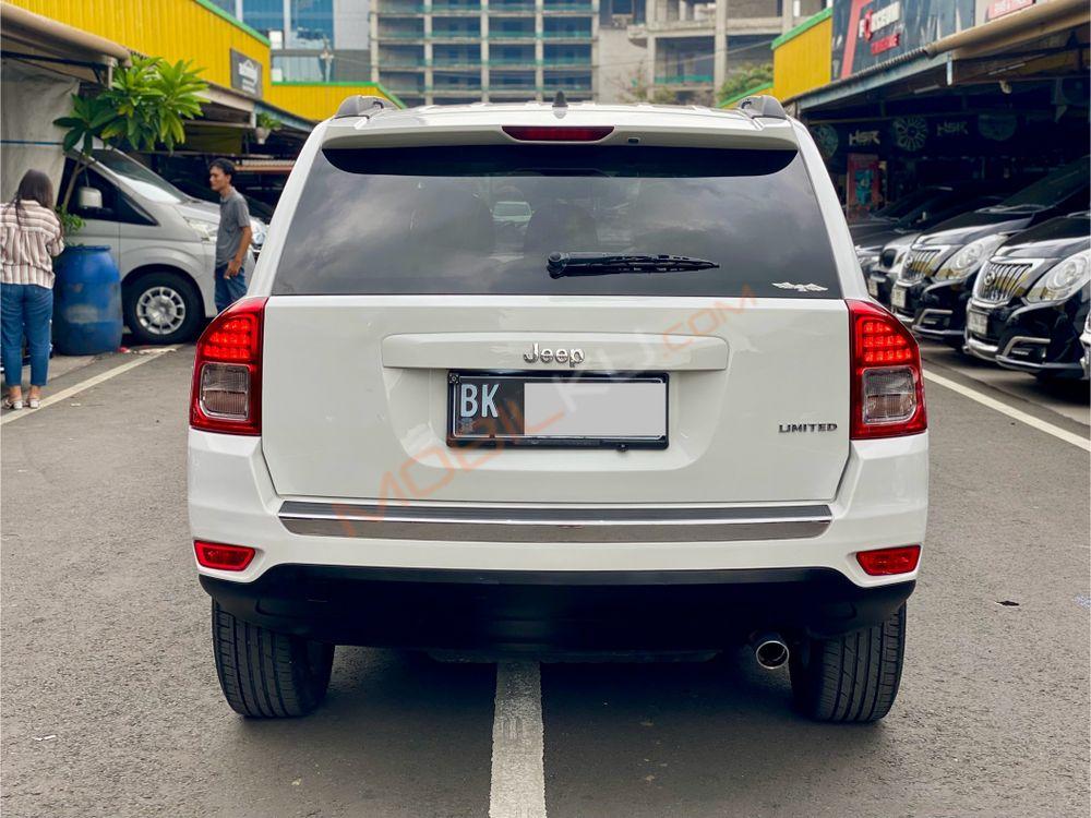 Mobil Jeep Compass 2013