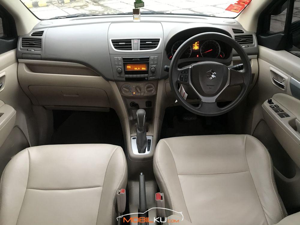 Mobil Suzuki Ertiga 2017