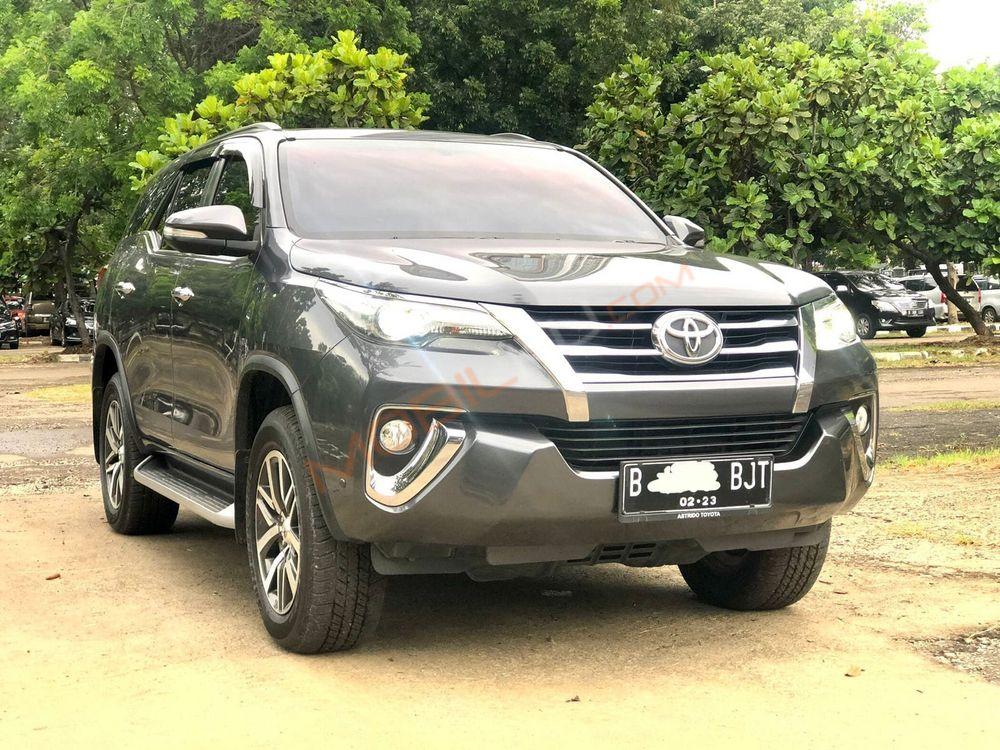 Mobil Toyota Fortuner 2017