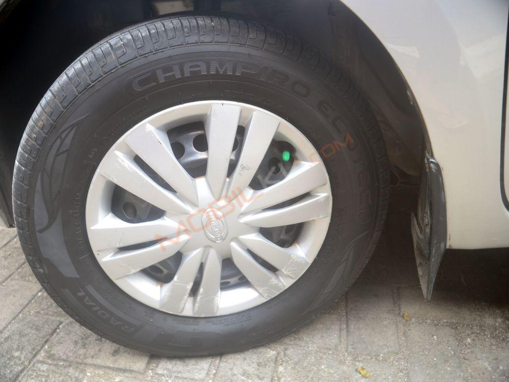 Mobil Datsun GO+ 2014