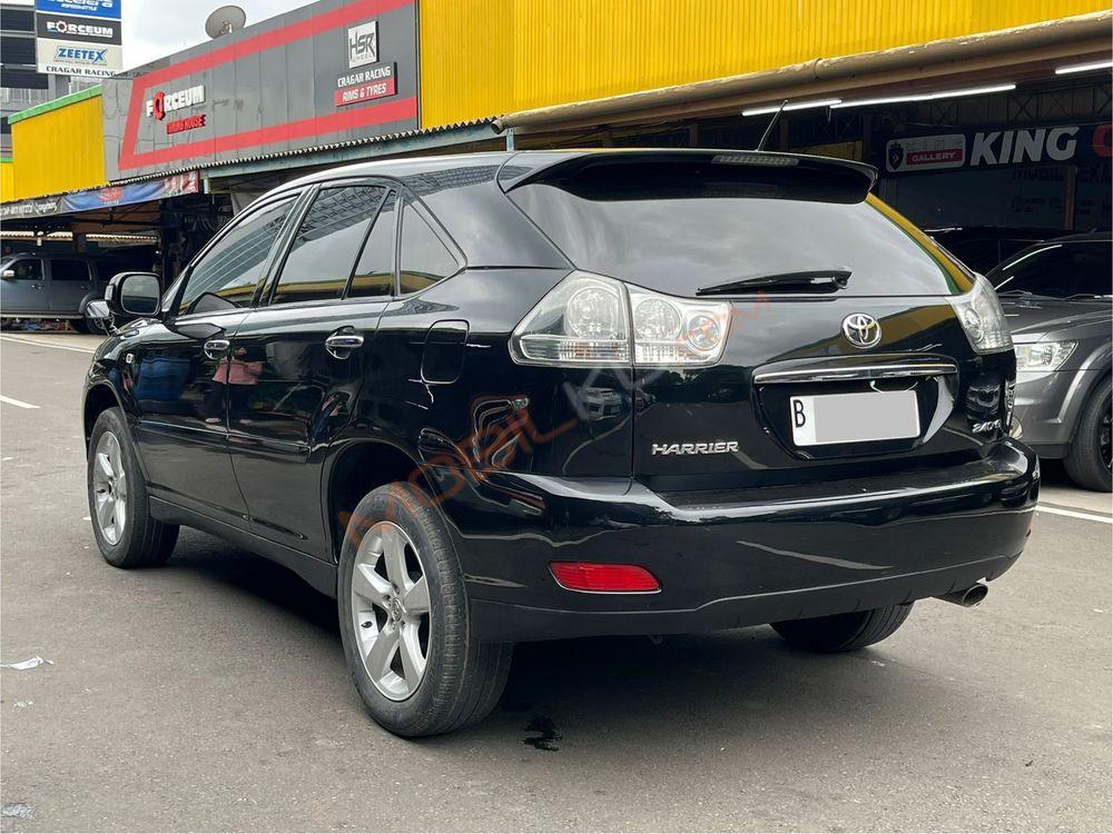 Mobil Toyota Harrier 2010