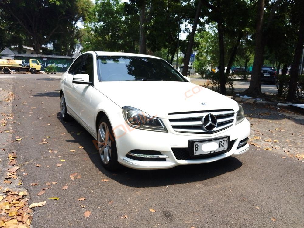 Mobil Mercedes-Benz C-Class 2014