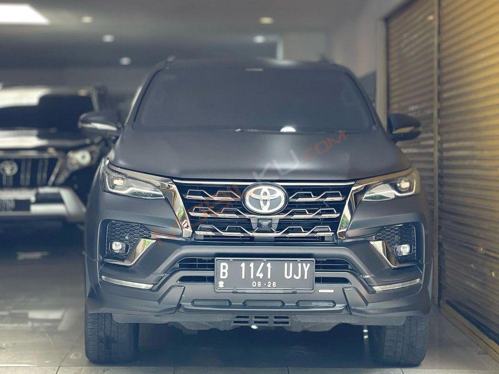Mobil Toyota Fortuner 2021