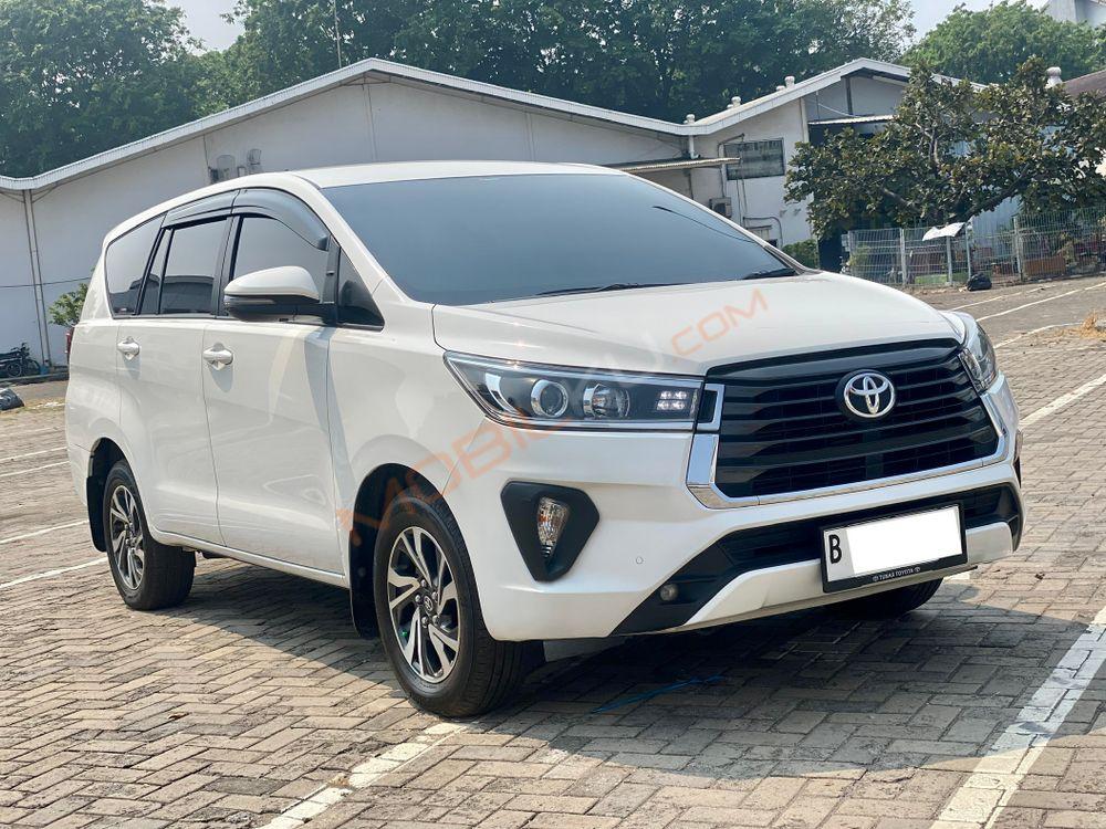 Mobil Toyota Kijang Innova 2022