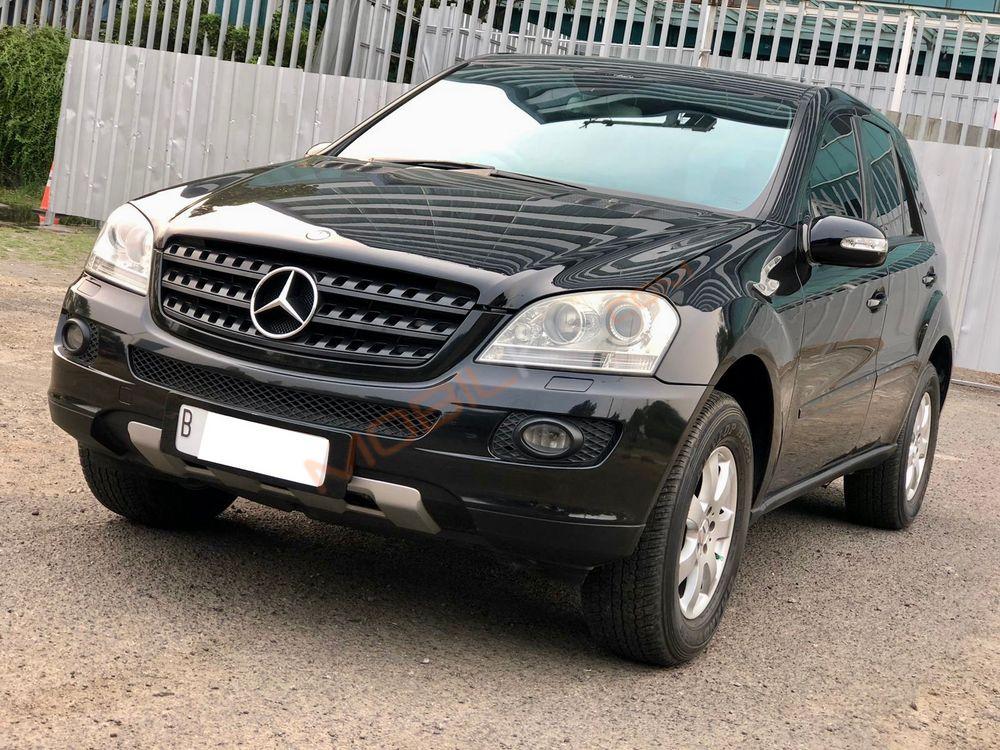 Mobil Mercedes-Benz ML 2006