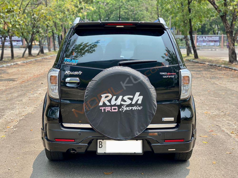 Mobil Toyota Rush 2016