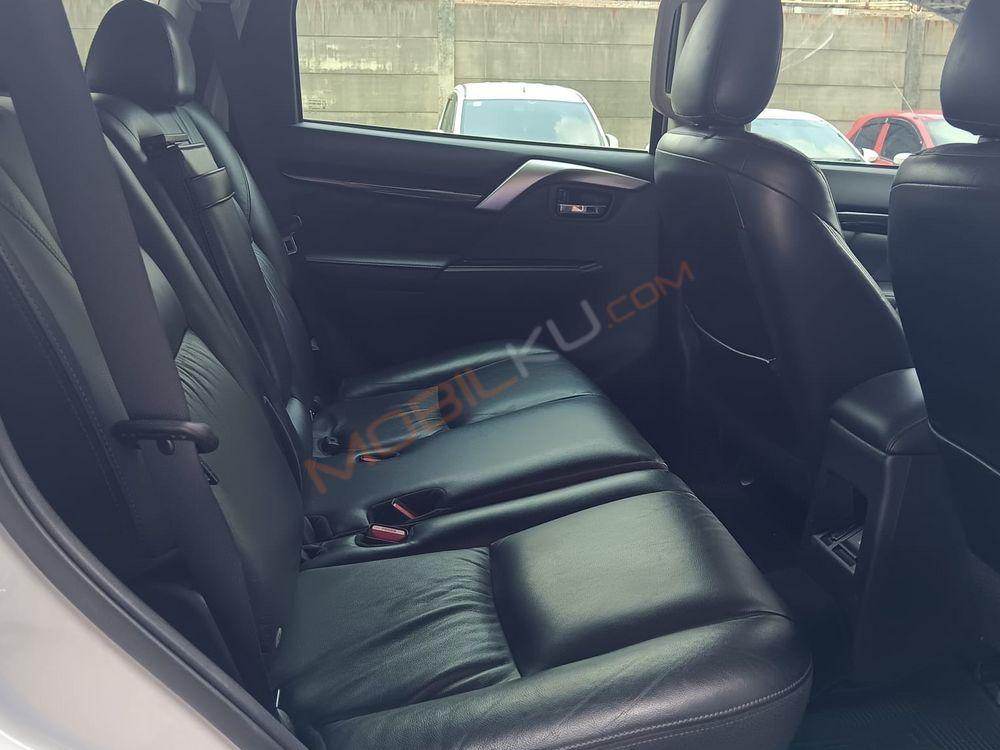 Mobil Mitsubishi Pajero Sport 2021