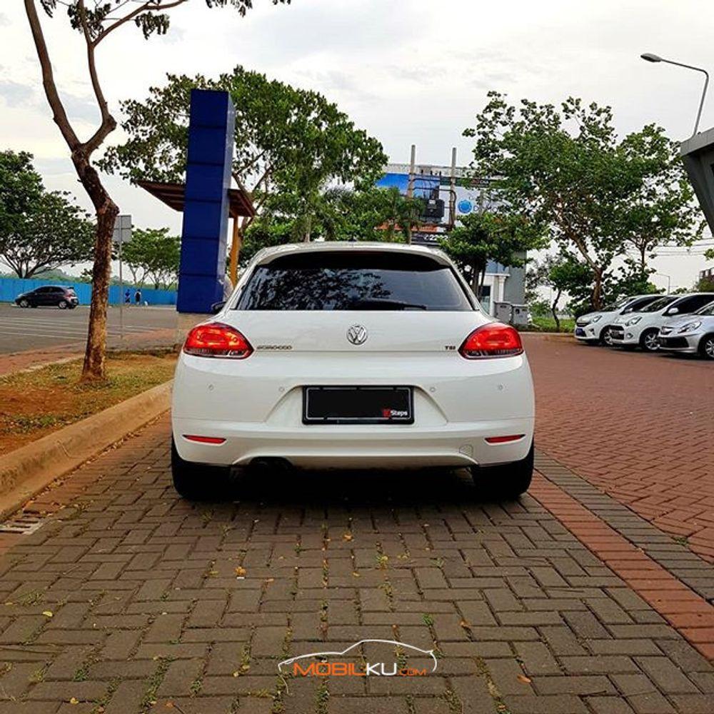 Mobil Volkswagen Scirocco 2013