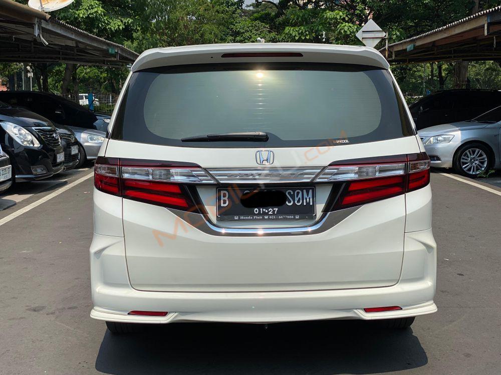Mobil Honda Odyssey 2016