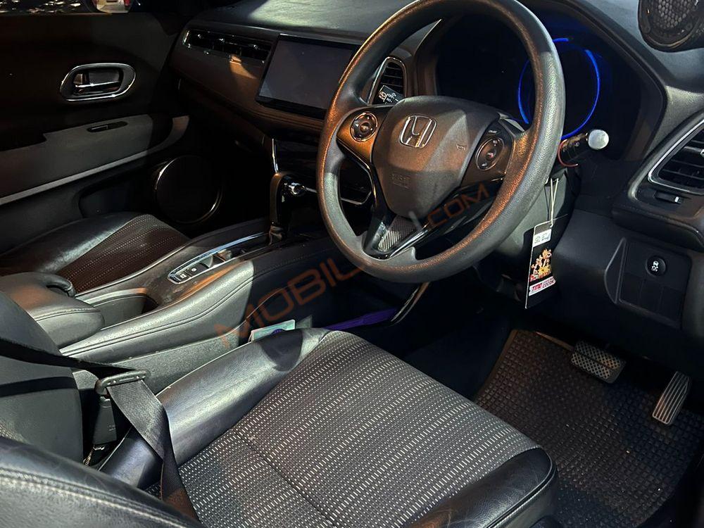 Mobil Honda HR-V 2017