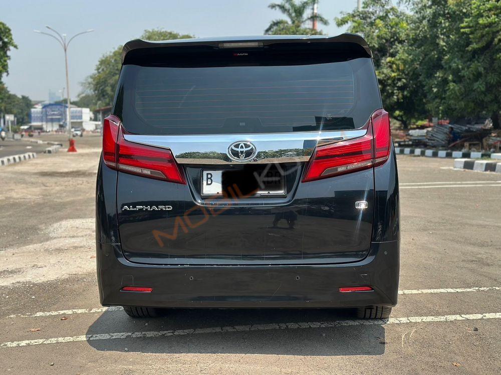 Mobil Toyota Alphard 2019