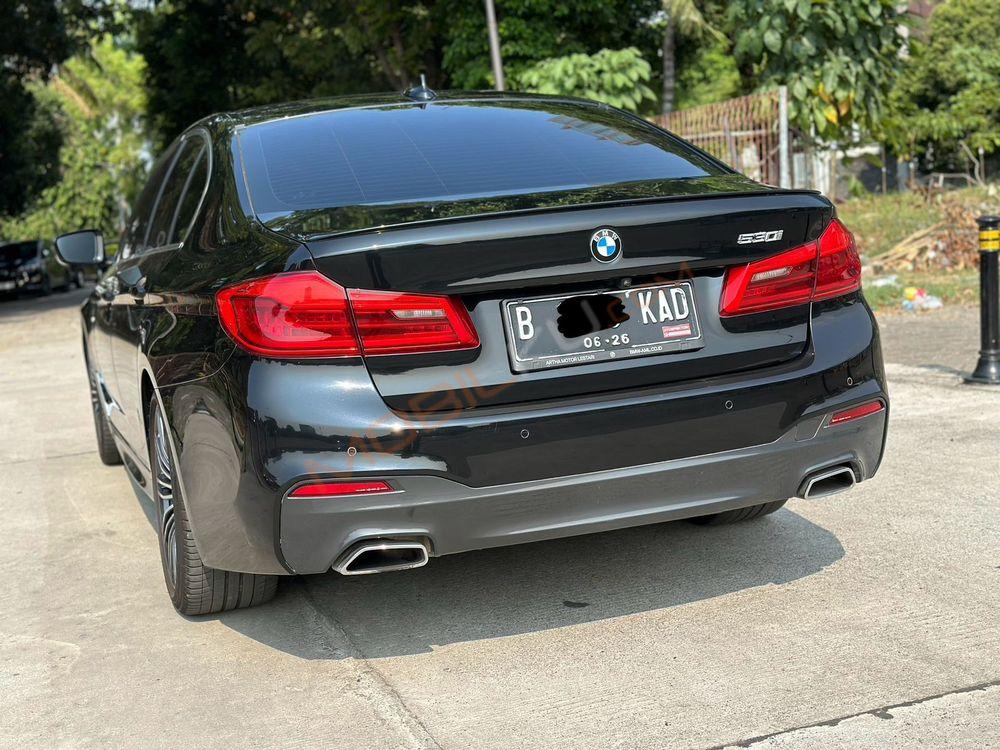 Mobil BMW 5 Series 2019
