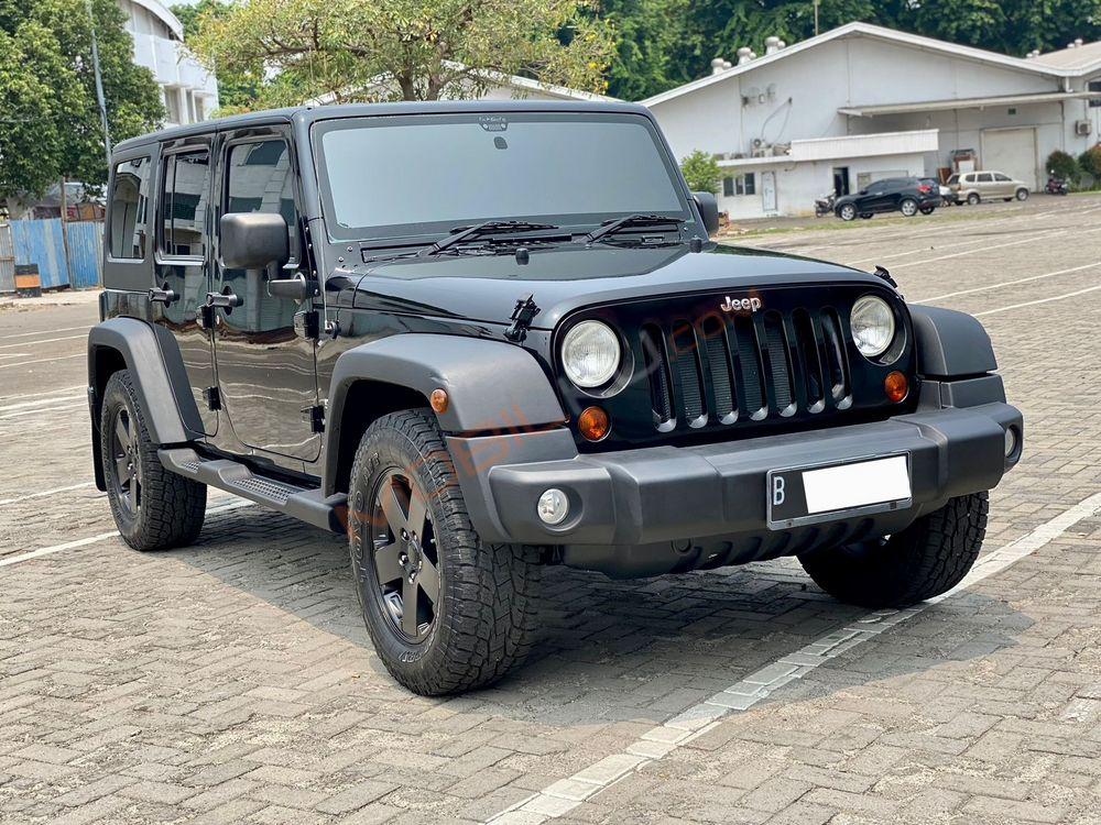 Mobil Jeep Wrangler 2011