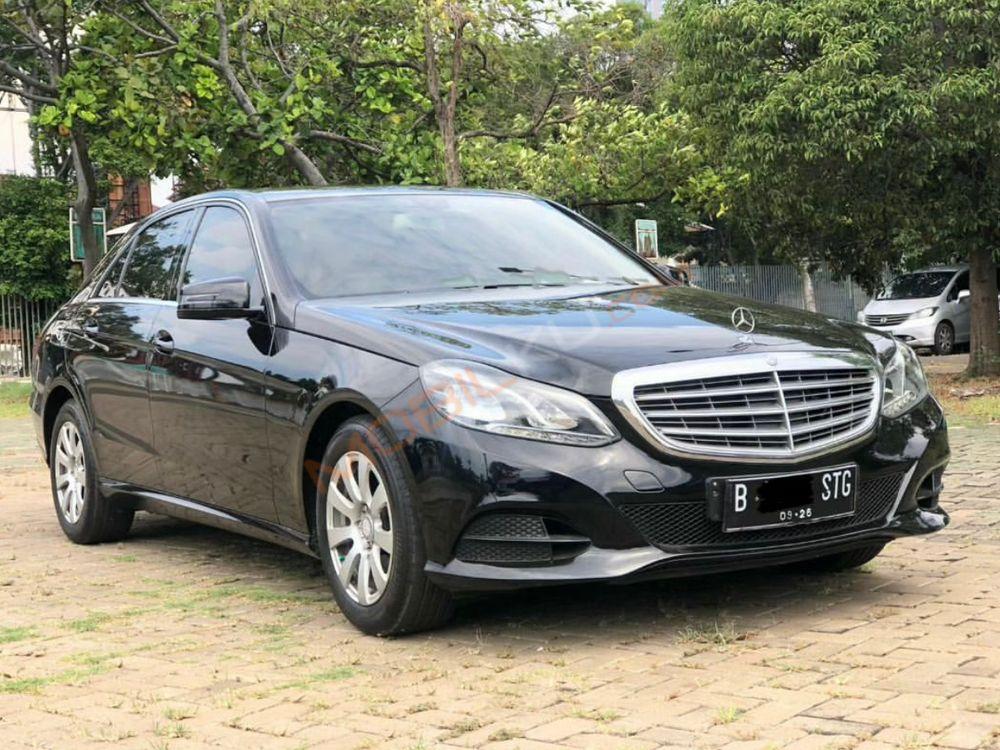 Mobil Mercedes-Benz E-Class 2016