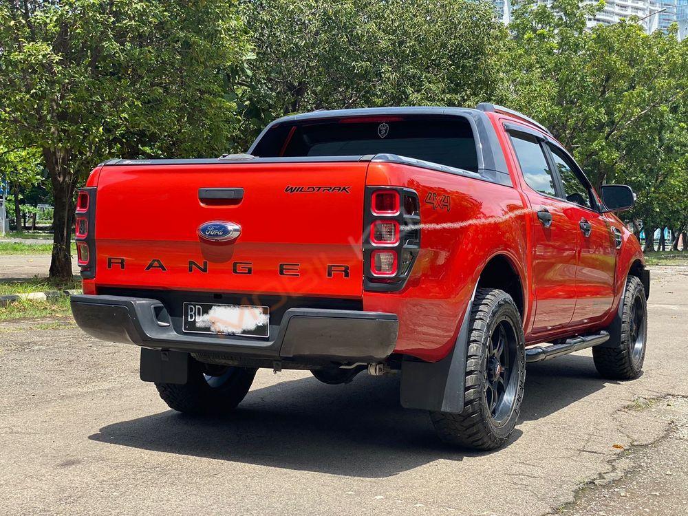 Mobil Ford Ranger 2014