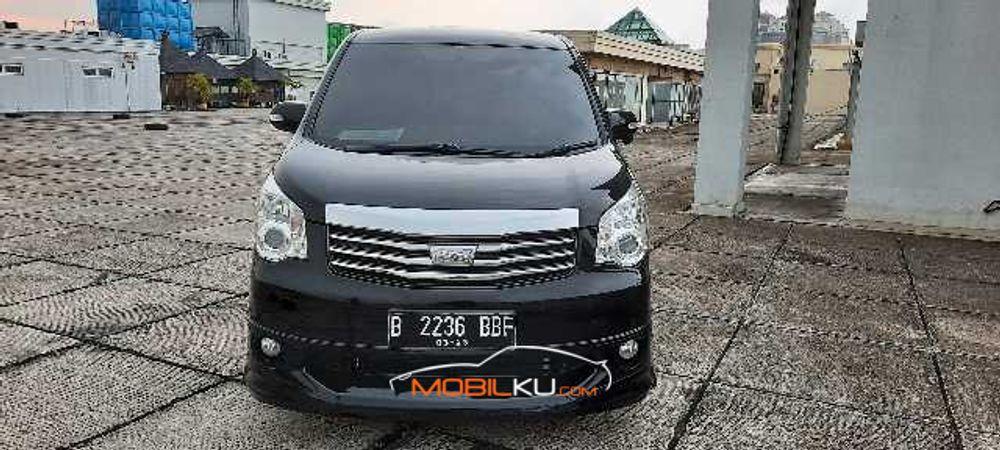 Mobil Toyota Nav1 2013