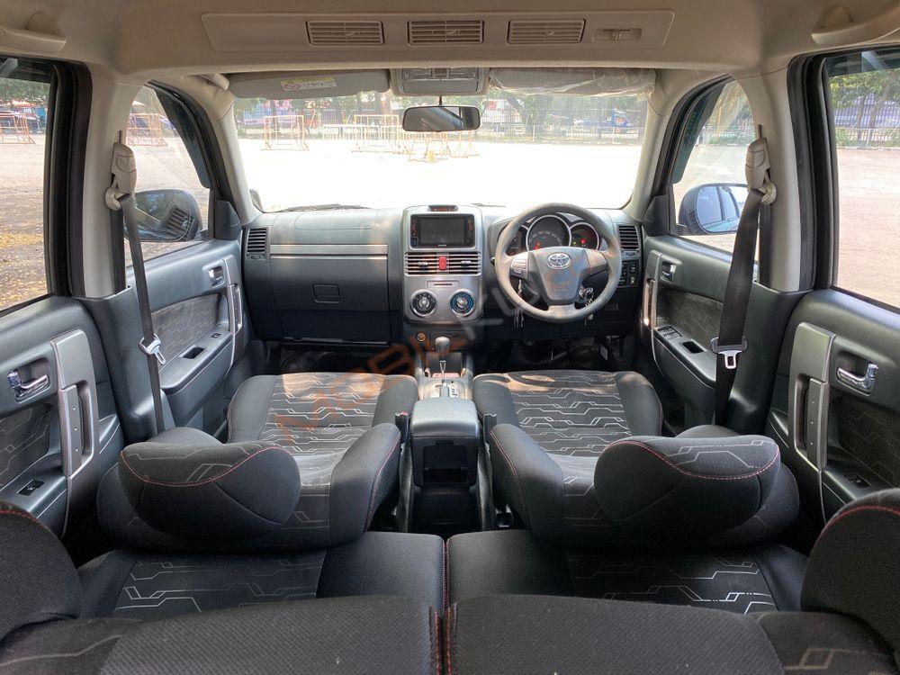 Mobil Toyota Rush 2016