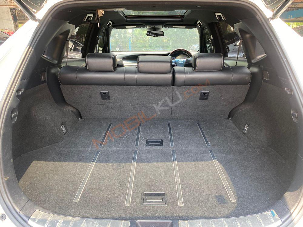 Mobil Toyota Harrier 2015