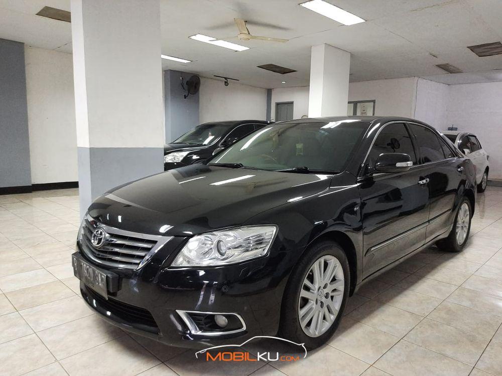 Mobil Toyota Camry 2011