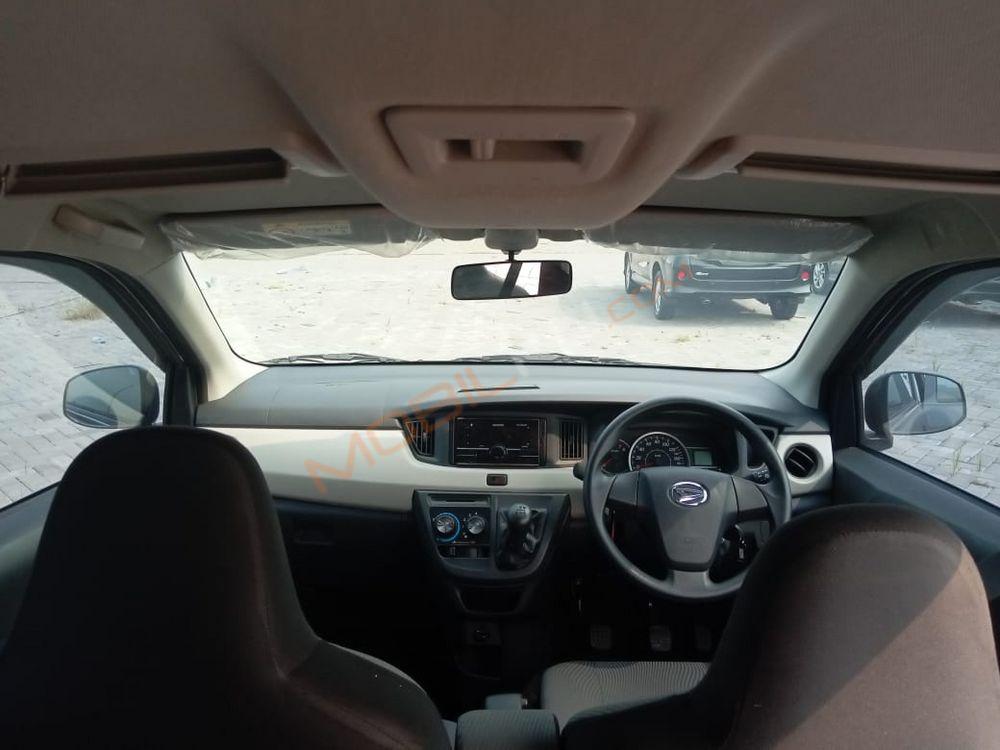 Mobil Daihatsu Sigra 2022