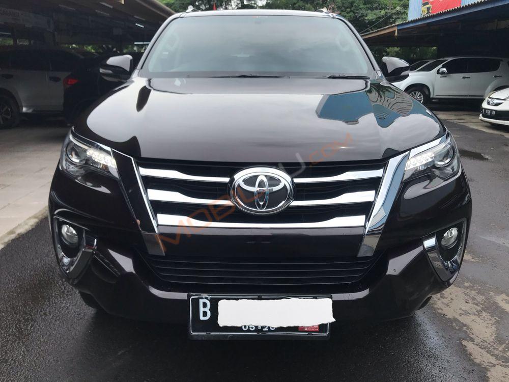 Mobil Toyota Fortuner 2016