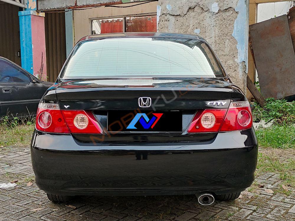 Mobil Honda City Sedan 2007