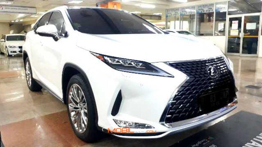 Mobil Lexus RX 2020