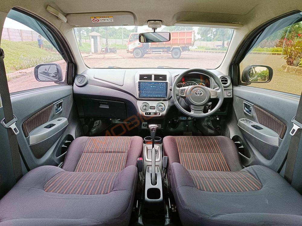 Mobil Toyota Agya 2019