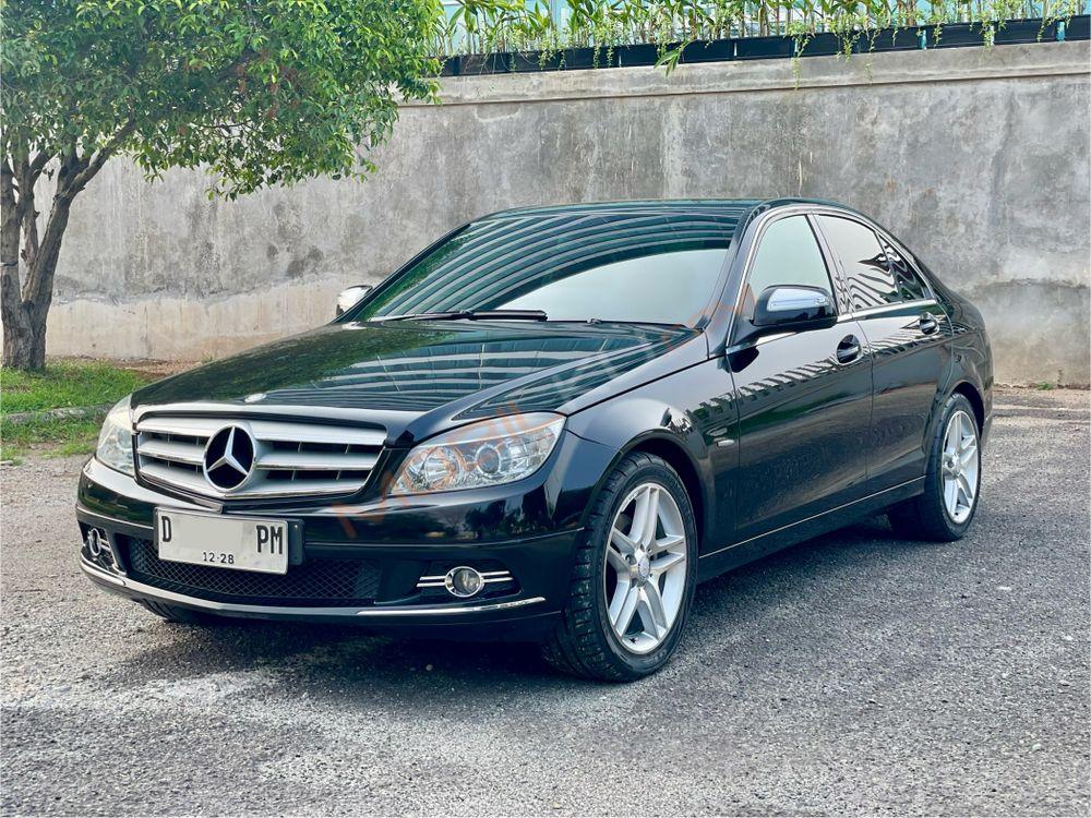 Mobil Mercedes-Benz C-Class 2008