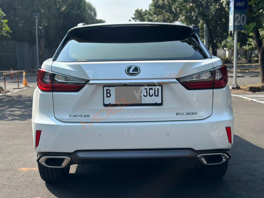 Mobil Lexus RX 2018