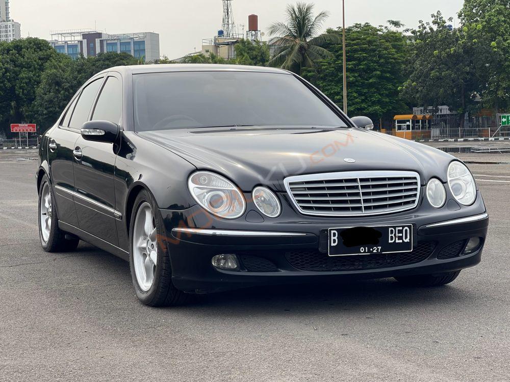 Mobil Mercedes-Benz E-Class 2006
