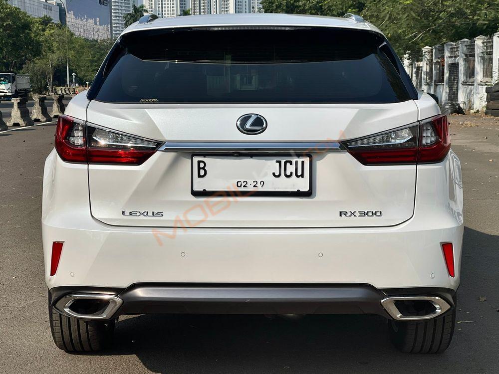 Mobil Lexus RX 2018