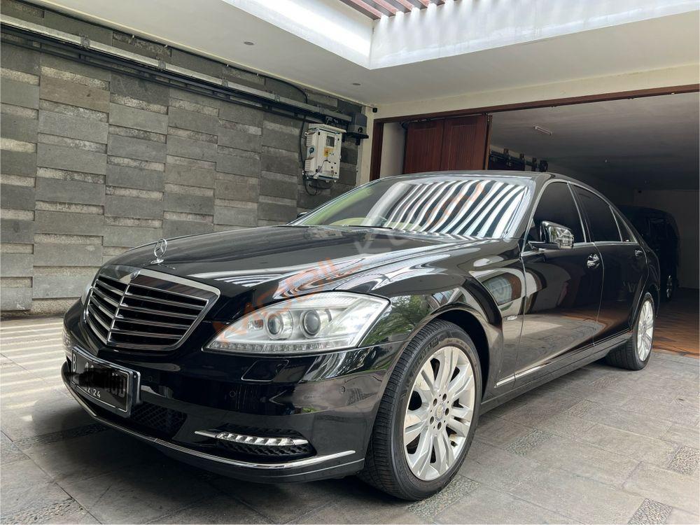 Mobil Mercedes-Benz S-Class 2012