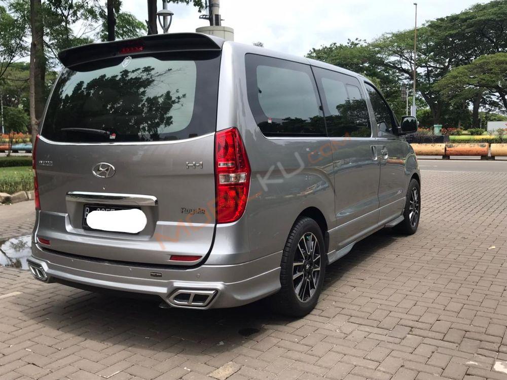 Mobil Hyundai H-1 2018