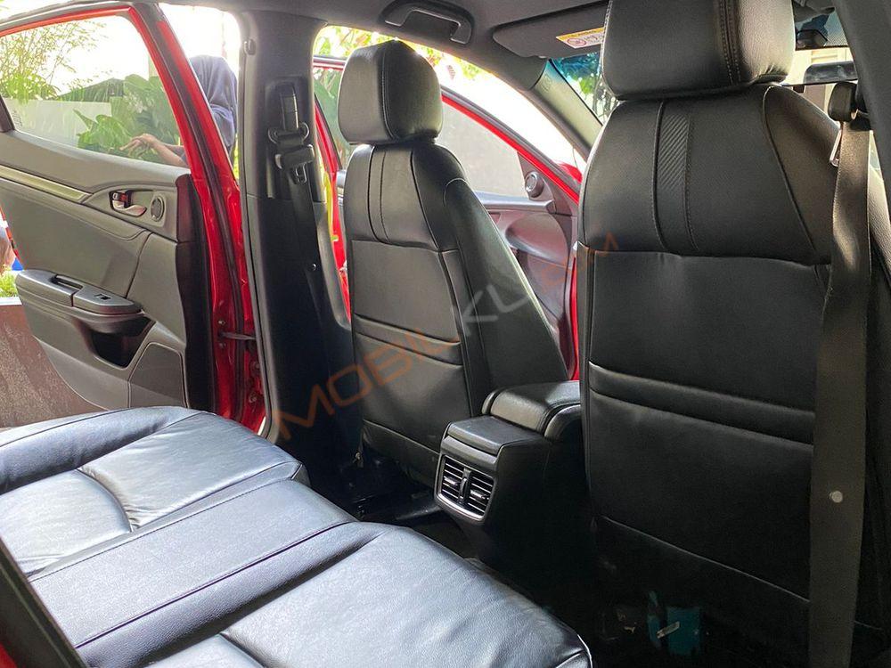 Mobil Honda Civic Hatchback 2017