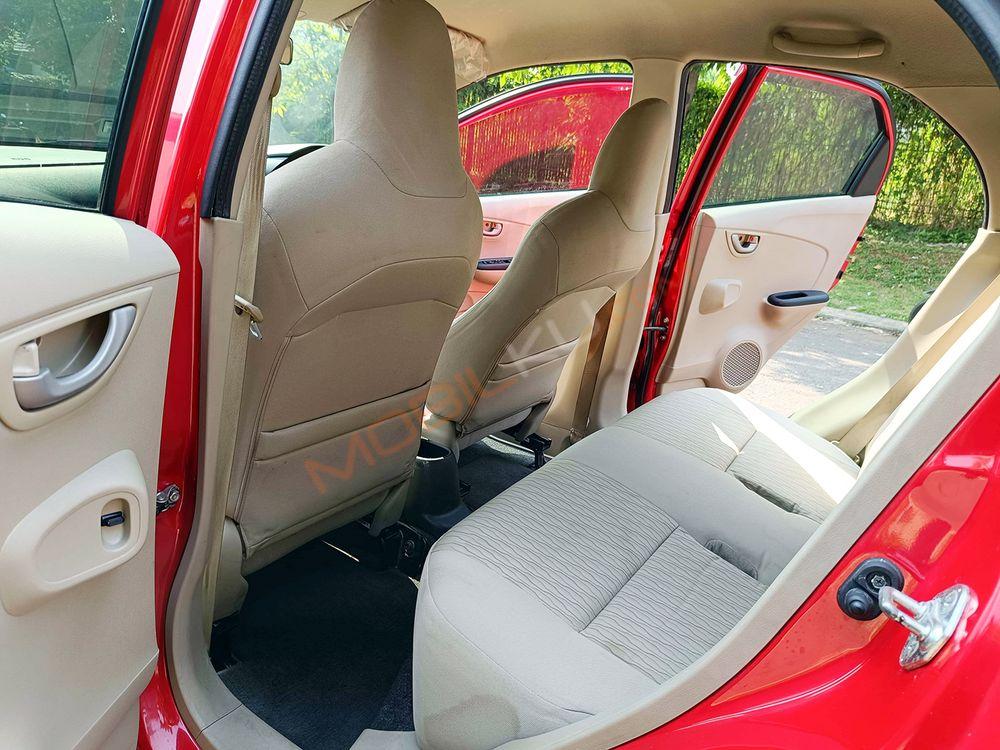 Mobil Honda Brio 2018