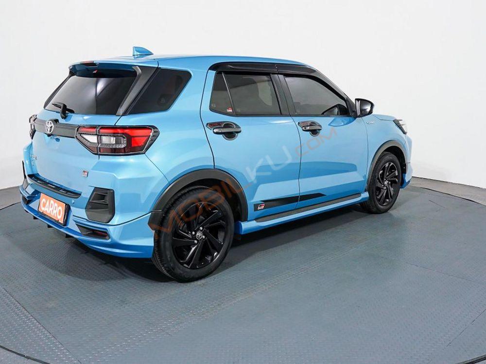 Mobil Toyota Raize 2021