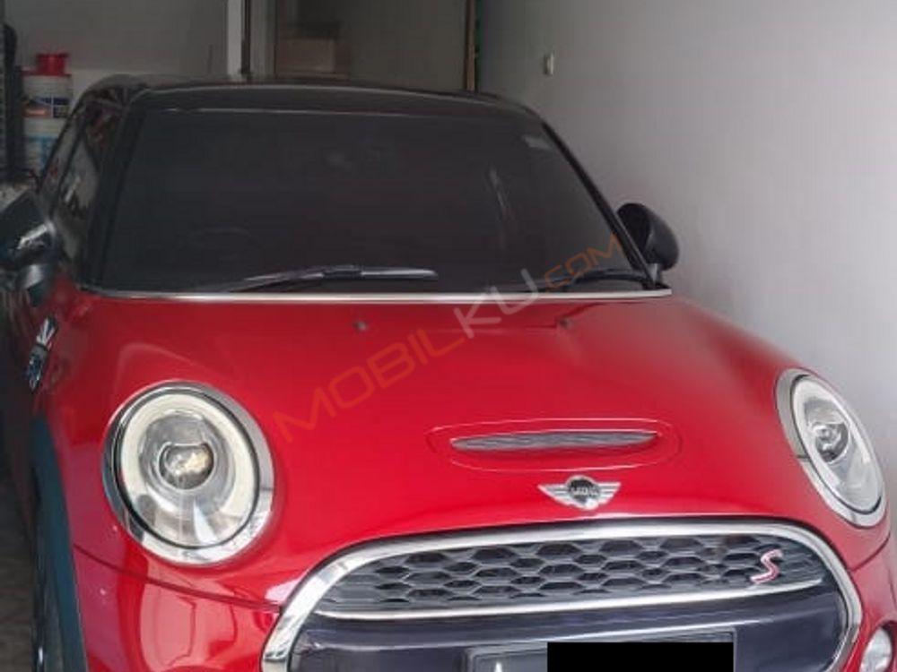 Mobil MINI 5-Door 2015