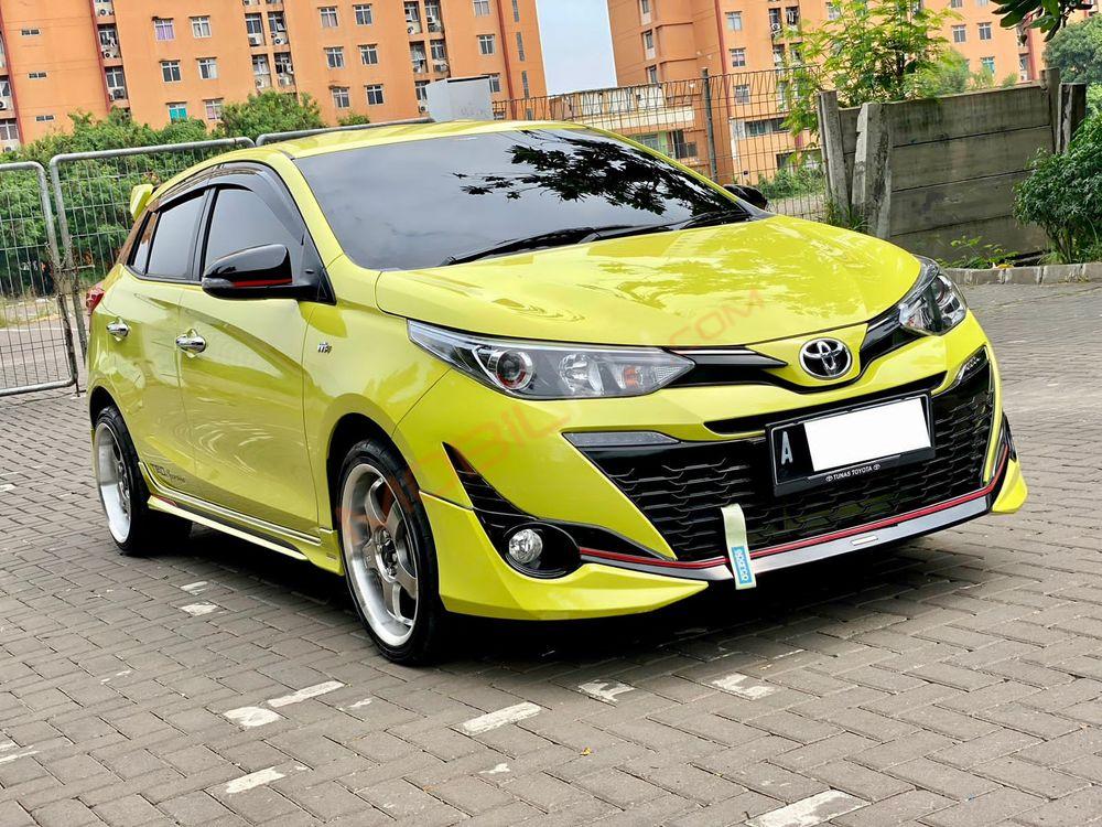 Mobil Toyota Yaris 2020