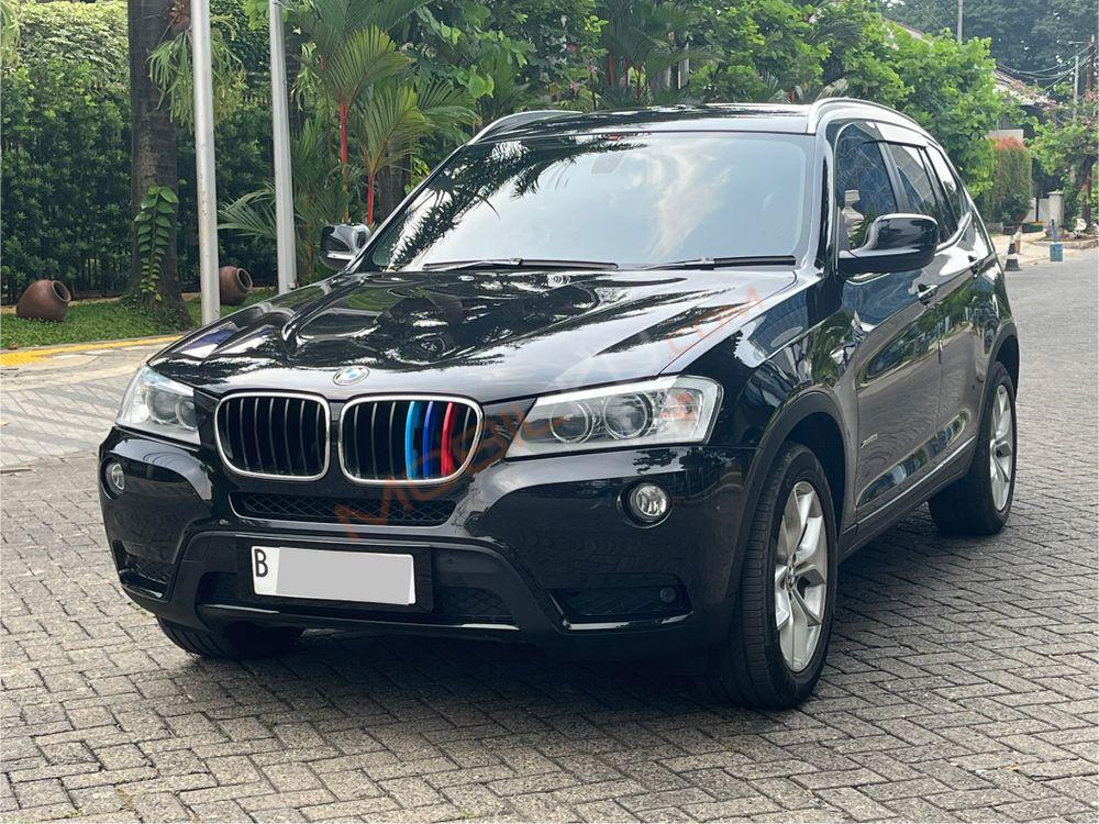 Mobil BMW X3 2012