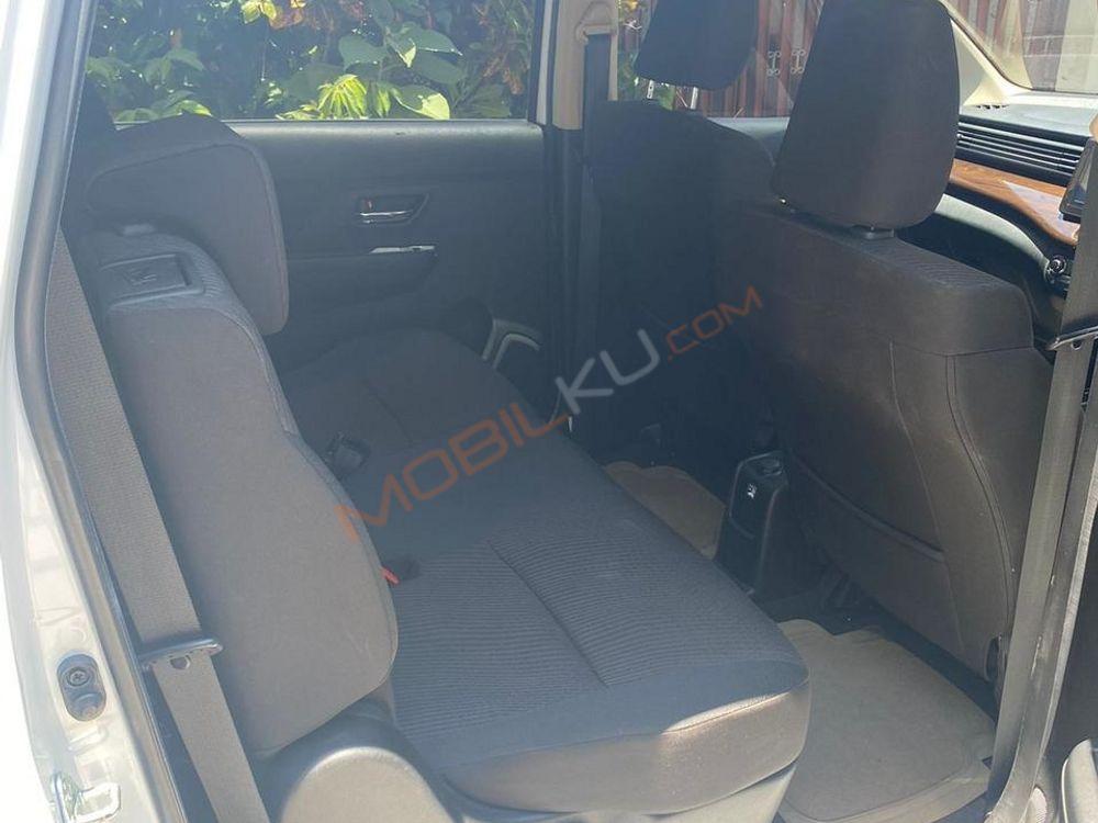 Mobil Suzuki Ertiga 2021