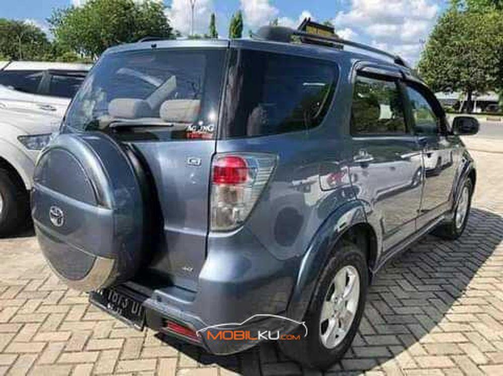 Mobil Toyota Rush 2012