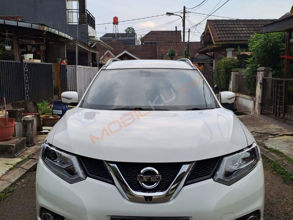 Mobil Nissan X-Trail 2017
