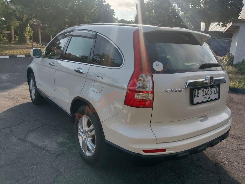 Mobil Honda CR-V 2010