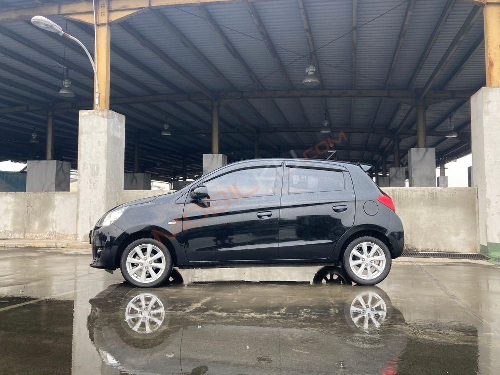 Mobil Mitsubishi Mirage 2016