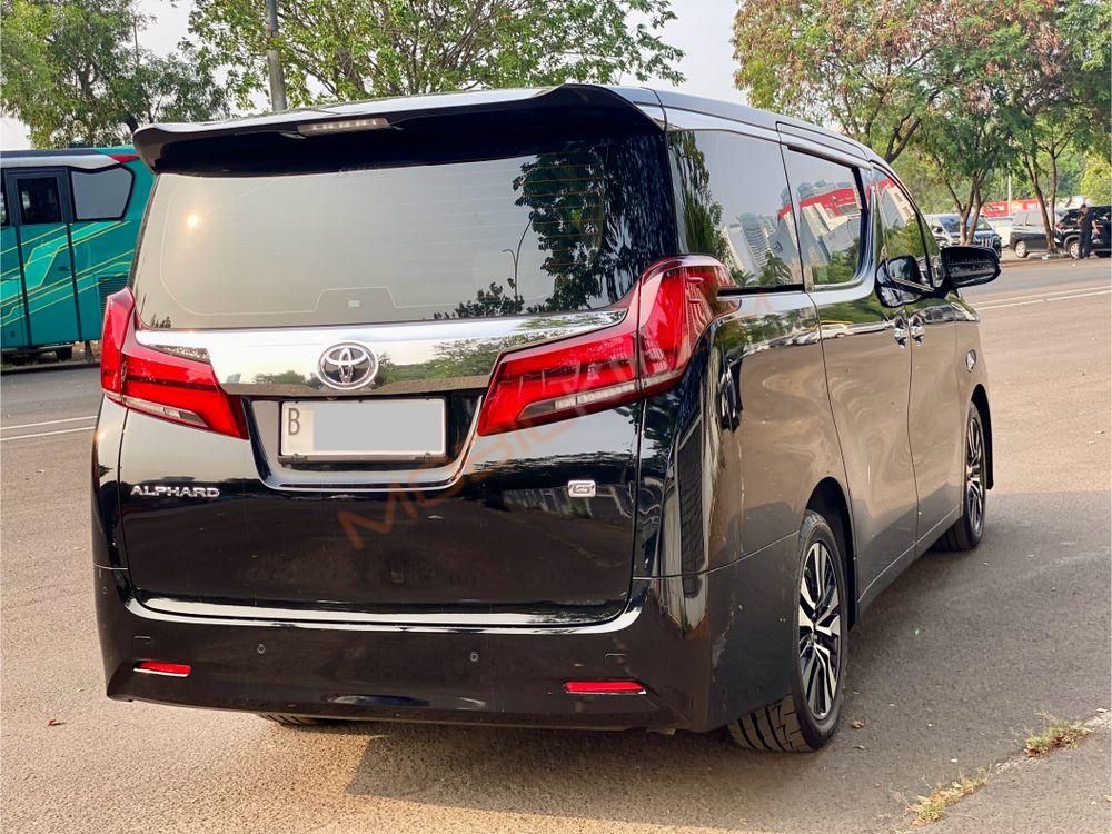 Mobil Toyota Alphard 2019